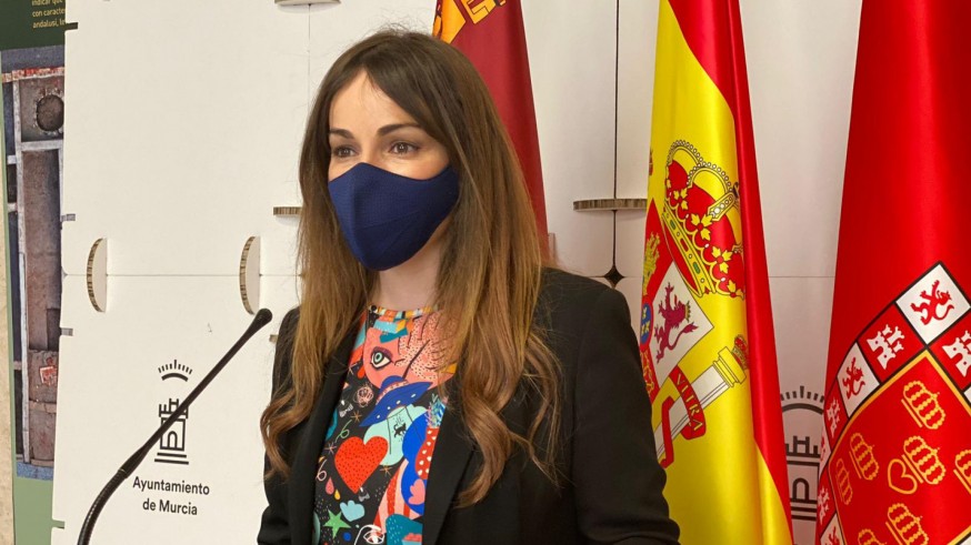 Rebeca Pérez durante la rueda de prensa tras la reunión de la Junta de Gobierno. AYTO. MURCIA
