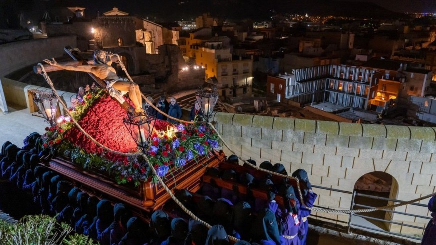 Cartagena abre la Semana Santa con el solemne Vía Crucis del Cristo del Socorro