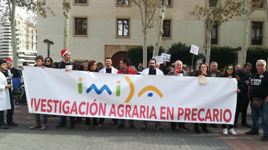 Protesta de los trabajadores del IMIDA frente a San Esteban