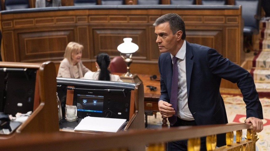 El presidente Pedro Sánchez responde en el pleno de control al gobierno 