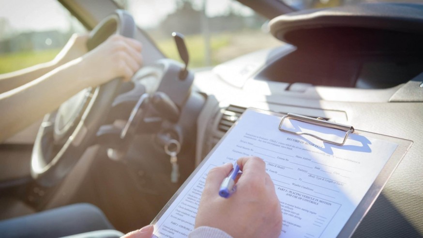 Las autoescuelas de Cartagena denuncian hasta cuatro meses de espera para el examen práctico de conducir