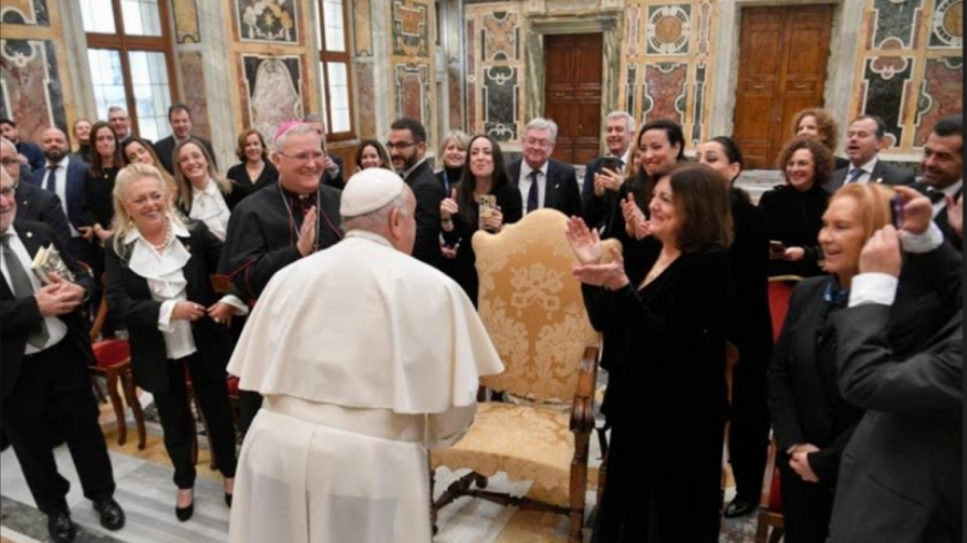El Papa recibe en Roma a una delegación de la UCAM 