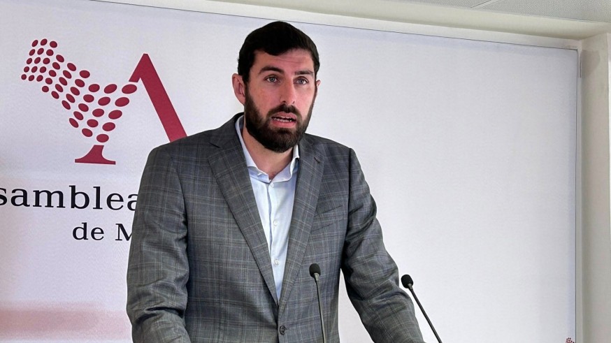 José Ángel Antelo pasa al grupo mixto en la Asamblea Regional 