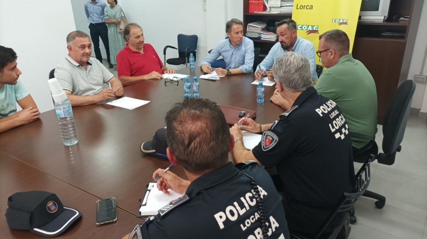 Dispositivo policial en Lorca para evitar los robos nocturnos de sandía