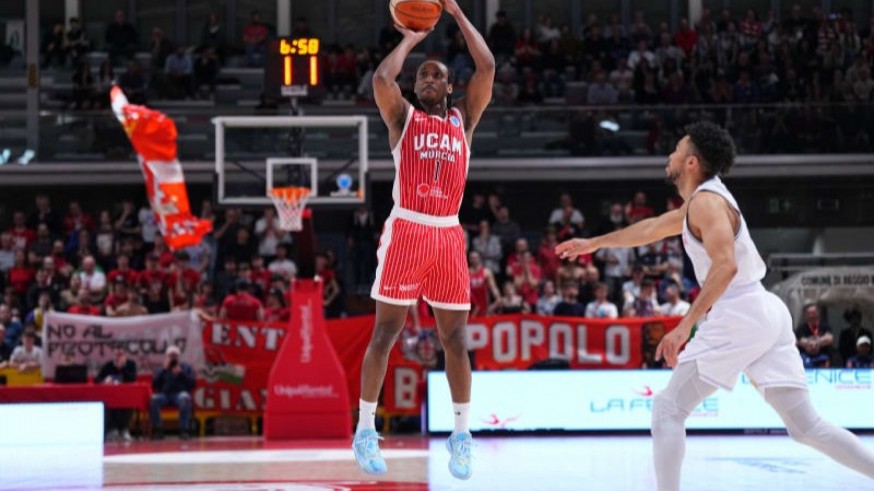 El UCAM da un hilo de esperanza al Reggiana (84-85)