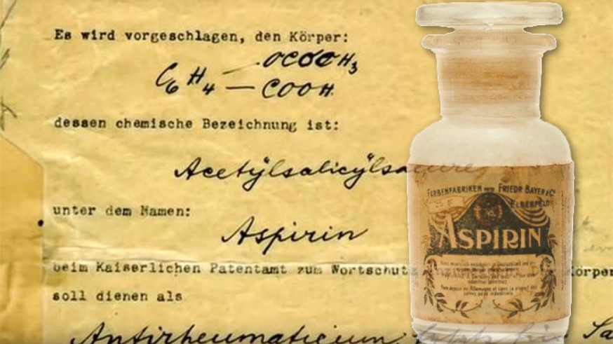 Certificado y tarro antiguo de aspirina