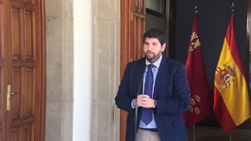 López Miras durante su comparecencia