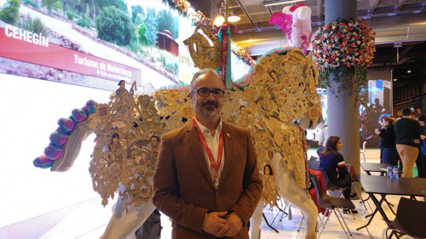 José Moreno, alcalde de Caravaca en el estand del Noroeste en FITUR 2018