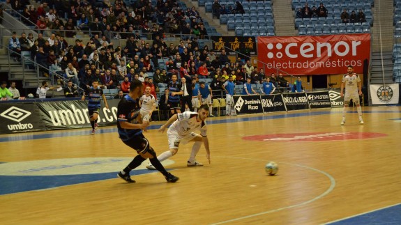 El Plásticos Romero Cartagena no tuvo opción ante el Santiago Futsal