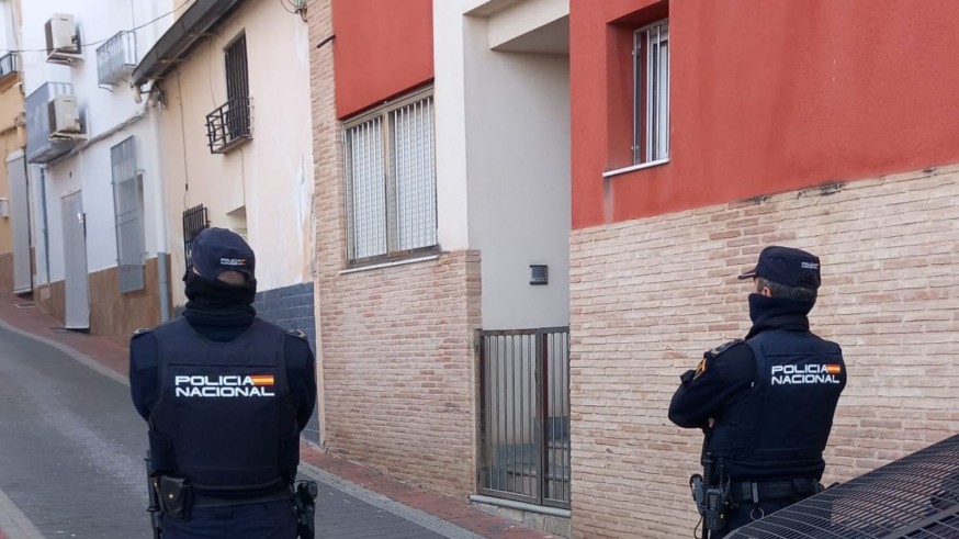 Más de 60 agentes participan en un amplio operativo antidroga en Molina de Segura