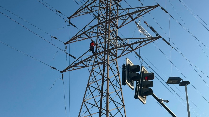 Retiran las torres de alta tensión de la Costera Norte en Murcia