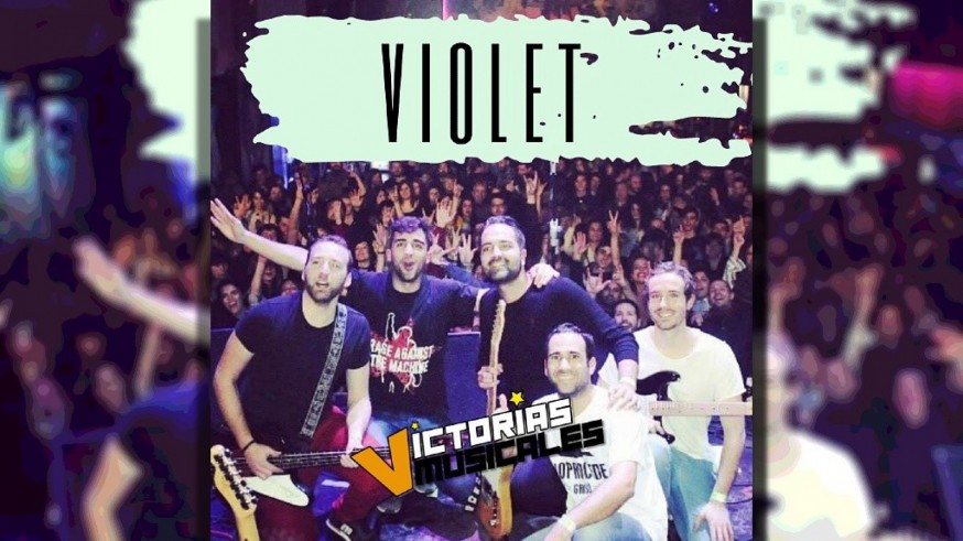 En Victorias Musicales hablamos del grupo de rock Violet con su voz y guitarra, Ernesto Navarro, y nuestro compañero Víctor Manuel Moreno