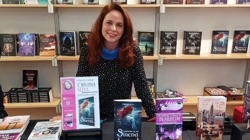 Arranca la primera edición de la Feria del Libro de Lorca y hablamos con Alfonso Martínez y la escritora lorquina Cristina Selva