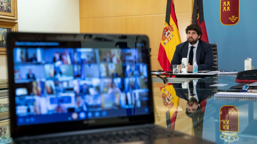 López Miras: 'Lo daremos todo para conseguir un gran acuerdo de reactivación económica y social en la Región'