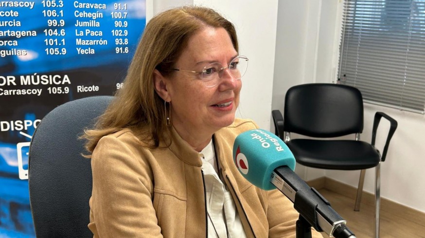 La presidenta de la Asamblea apela a la responsabilidad de los grupos para evitar una prórroga presupuestaria en 2026