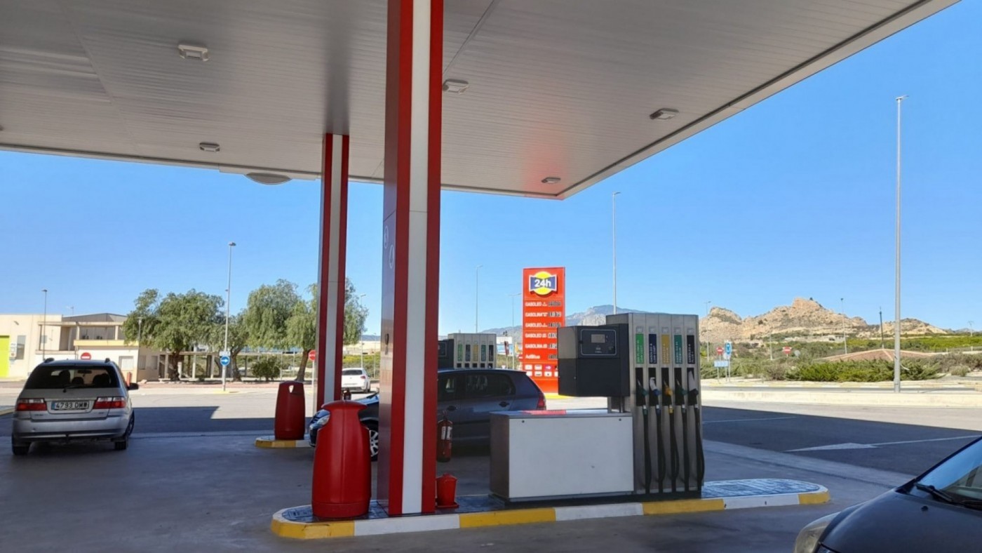 Las gasolineras reclaman al Gobierno Nacional que adelante el cobro de la bonificación del descuento de los 20 céntimos