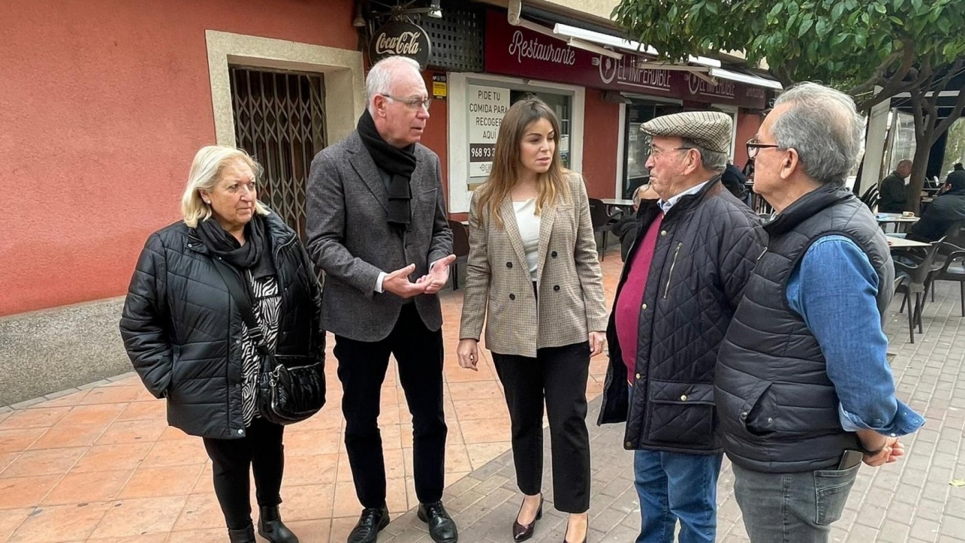 El PP pide suspender la retirada de terrazas y quioscos por las obras de movilidad