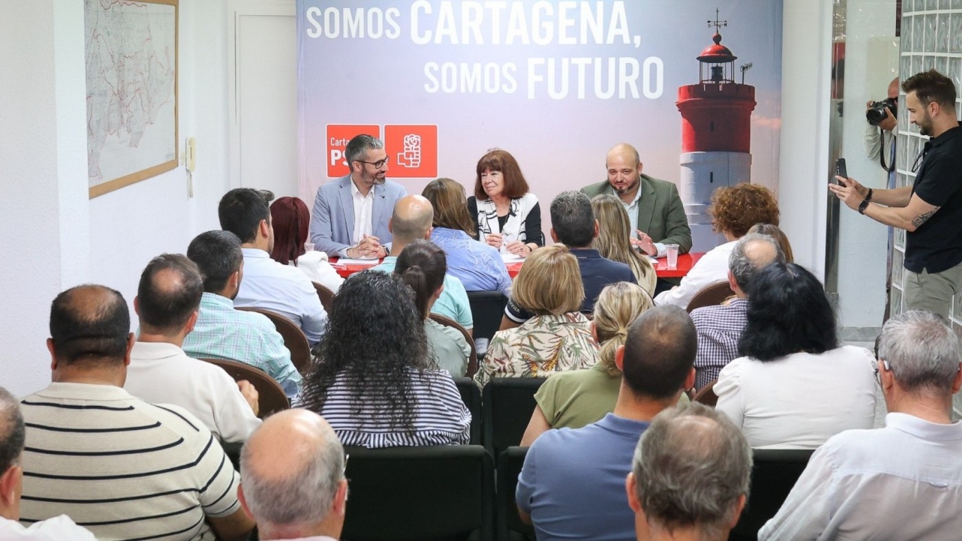 Narbona acusa al PP valenciano de paralizar "obras fundamentales para traer agua"