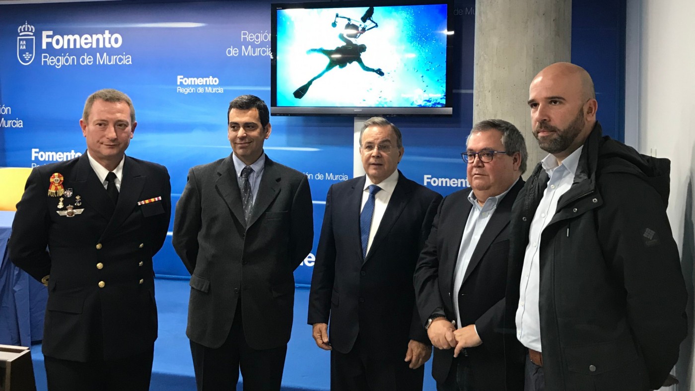 Valverde se ha reunido hoy con representantes de los buceadores profesionales