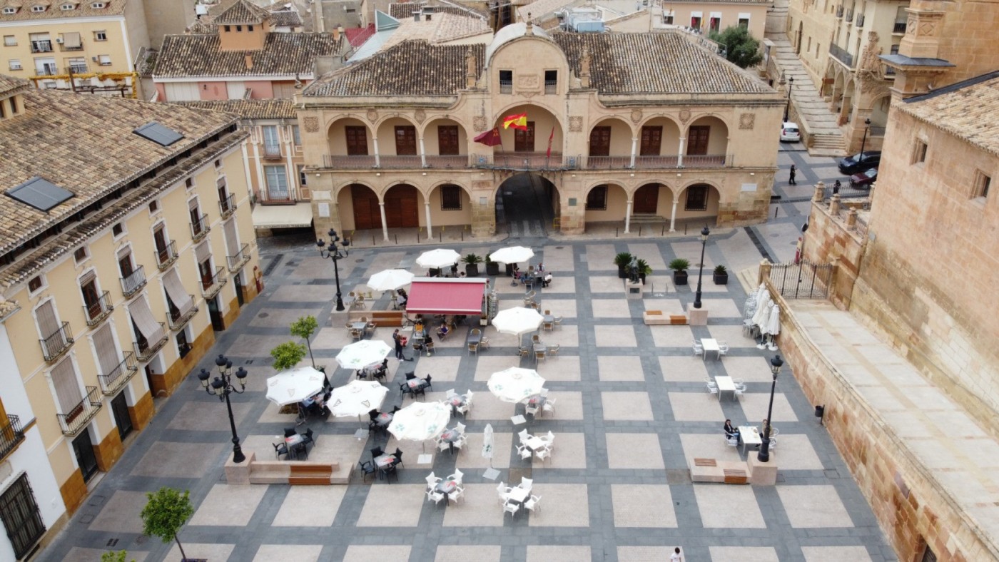 Terrazas en la plaza de España de Lorca