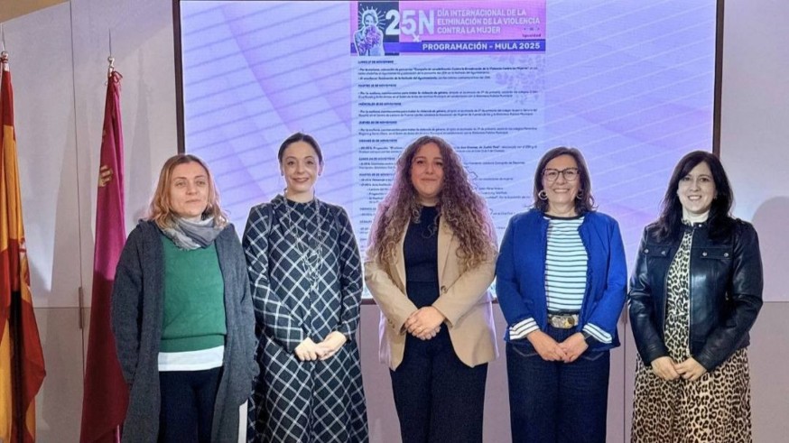 Mula. Todo listo para conmemorar el 25N