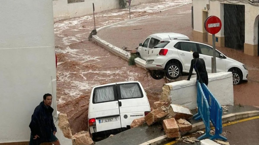 Desalojan una residencia de ancianos en Alaior (Menorca) tras las intensas lluvias que deja la DANA