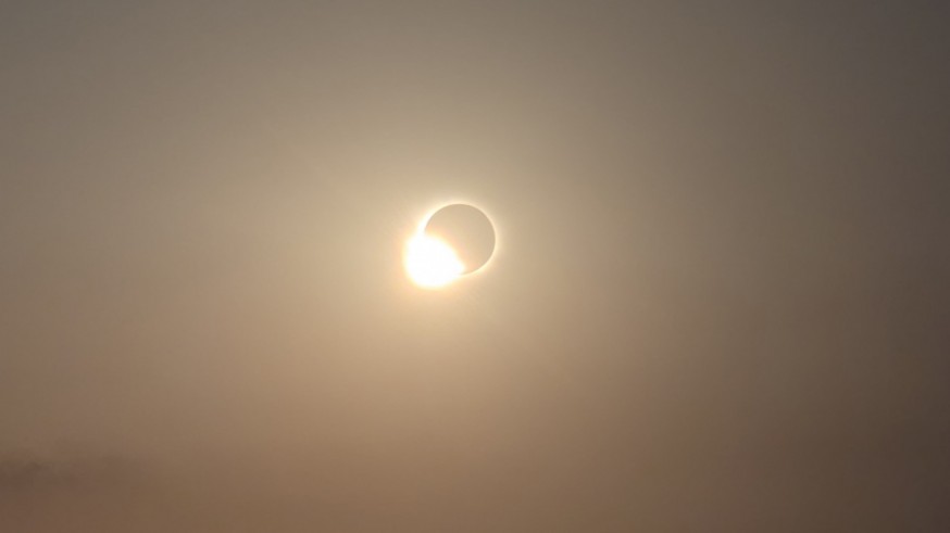 El eclipse solar desde un globo aerostático a 3.000 metros de altura