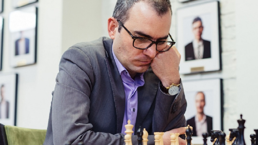 Leinier Domínguez, el mejor ajedrecista hispanohablante del mundo, con el Sauces UPCT en la liga regional online