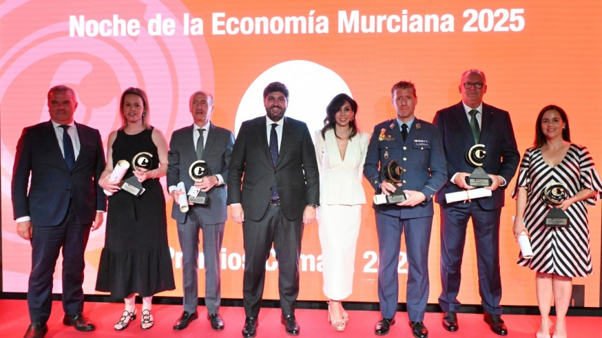 López Miras: "La Ley de Simplificación Administrativa nace del consenso con el tejido productivo"