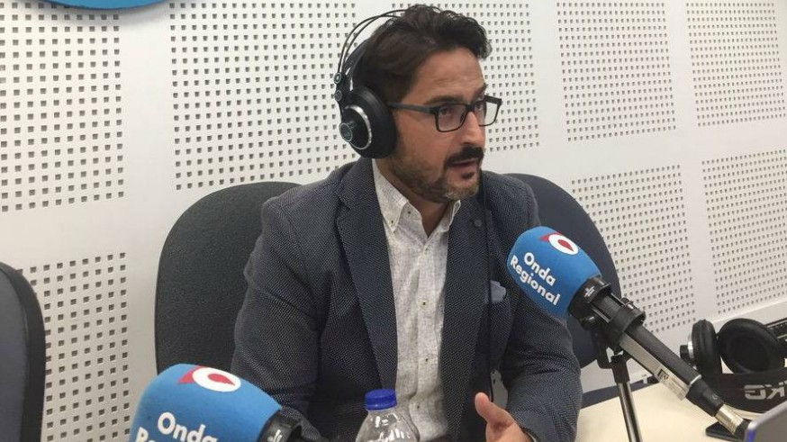 Paco Belmonte, en los estudios de Onda Regional