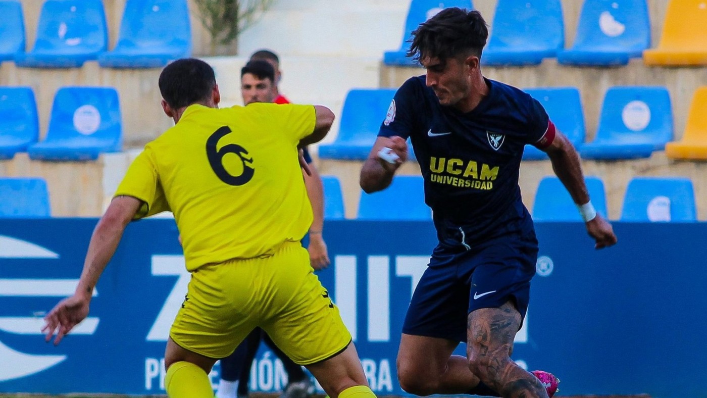 El UCAM tropieza ante el Intercity en un test de pretemporada (1-2)