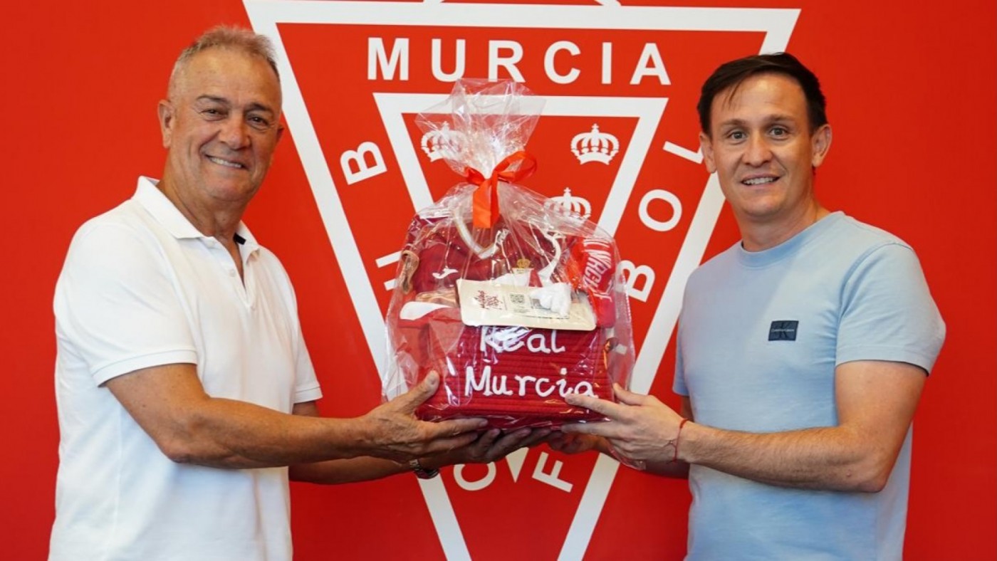 Pedro Asensio renueva hasta 2031, con una cláusula millonaria