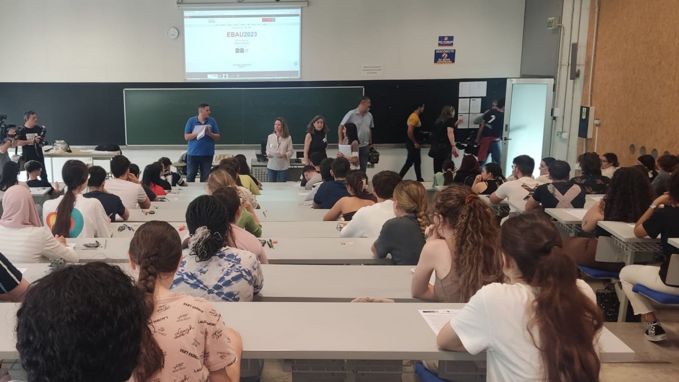 Los colegios concertados y privados "hinchan" las notas de Bachillerato con sobresalientes
