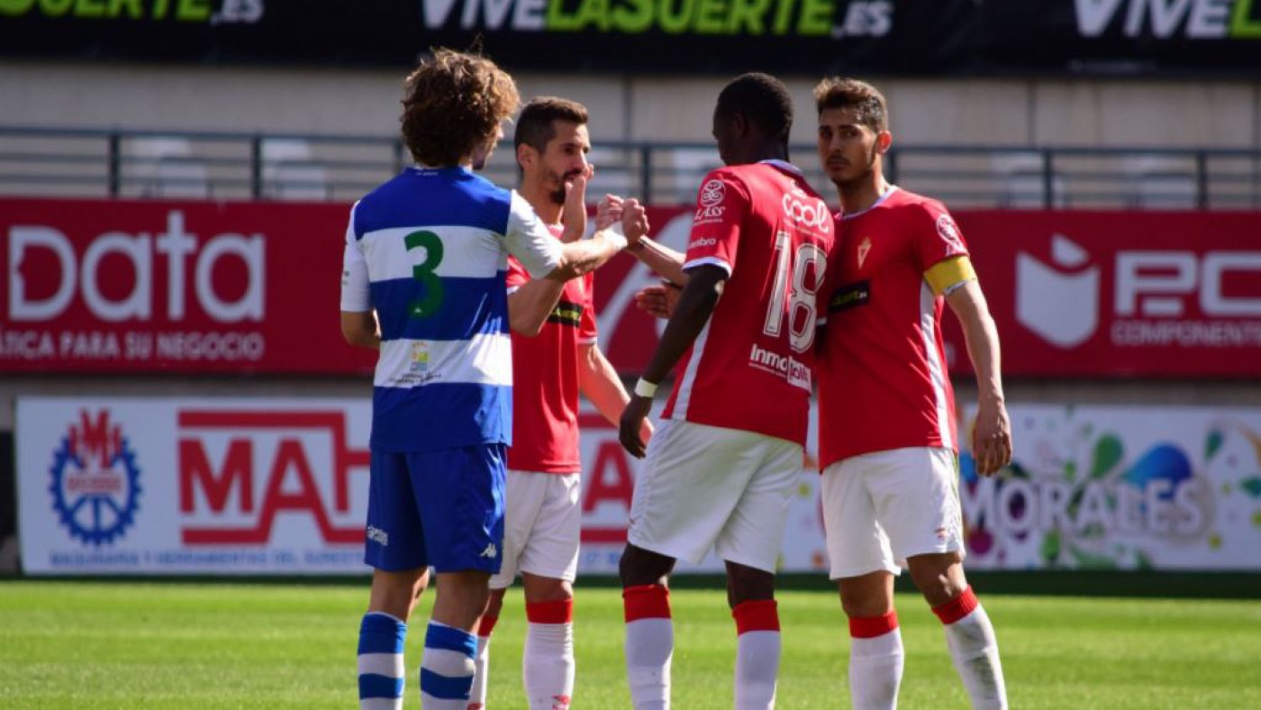 Armando, jugador del Real Murcia:"Este equipo cuando aprieta se lleva los partidos" 