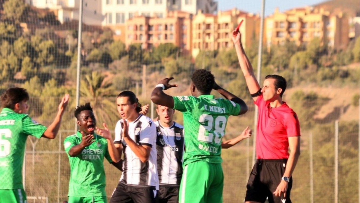 El Cartagena B consigue sumar de tres por primera vez en la temporada (3-1)