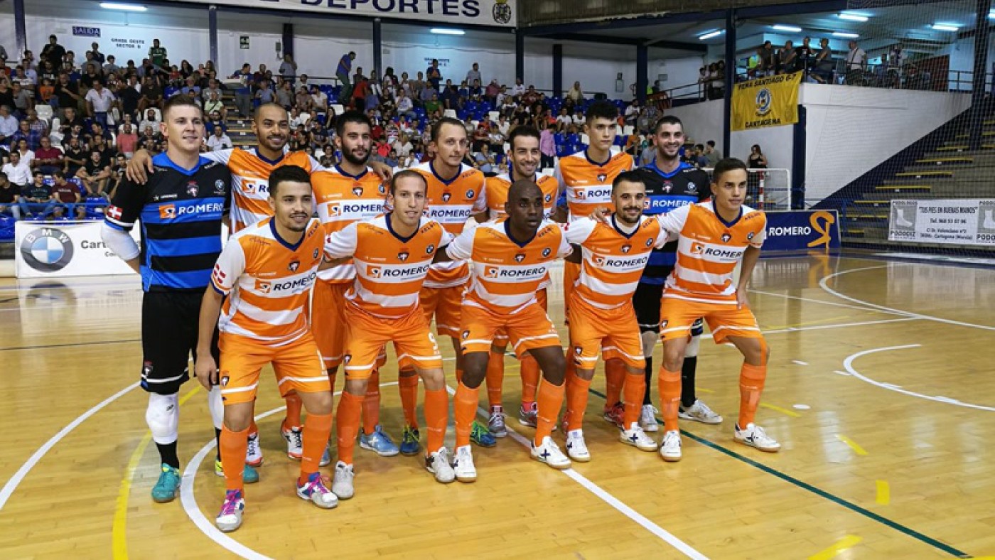 El Plásticos Romero Cartagena FS derrota por 5-2 a Naturpellet Segovia en La Bombonera