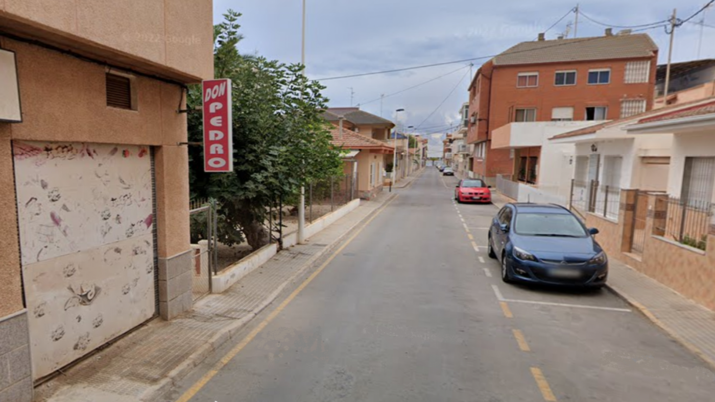 Encuentran el cadáver de un hombre en una calle de Lo Pagán