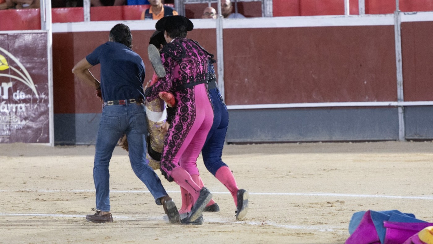 Cogida muy grave del novillero César Pacheco en Calasparra