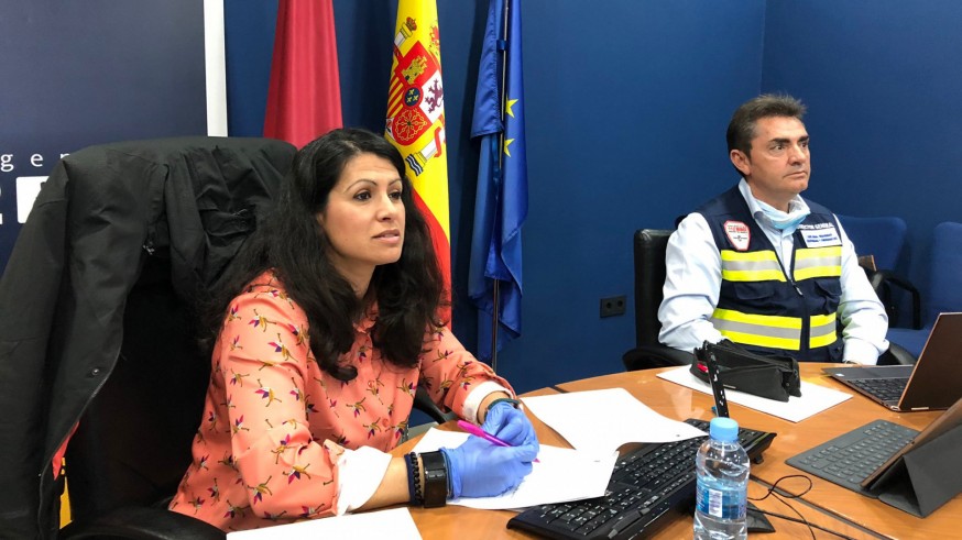 Beatriz Ballesteros junto al director de Emergencias