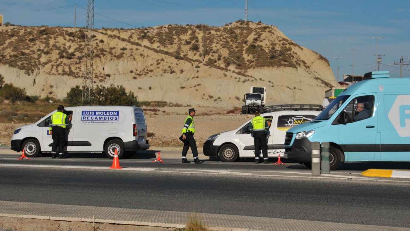 Campaña de control y vigilancia de furgonetas en las carreteras de la Región