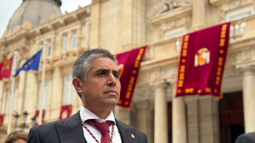 Jesús Giménez: "Cuando los intereses empresariales cruzan el Puerto de la Cadena se deja caer al Cartagena"