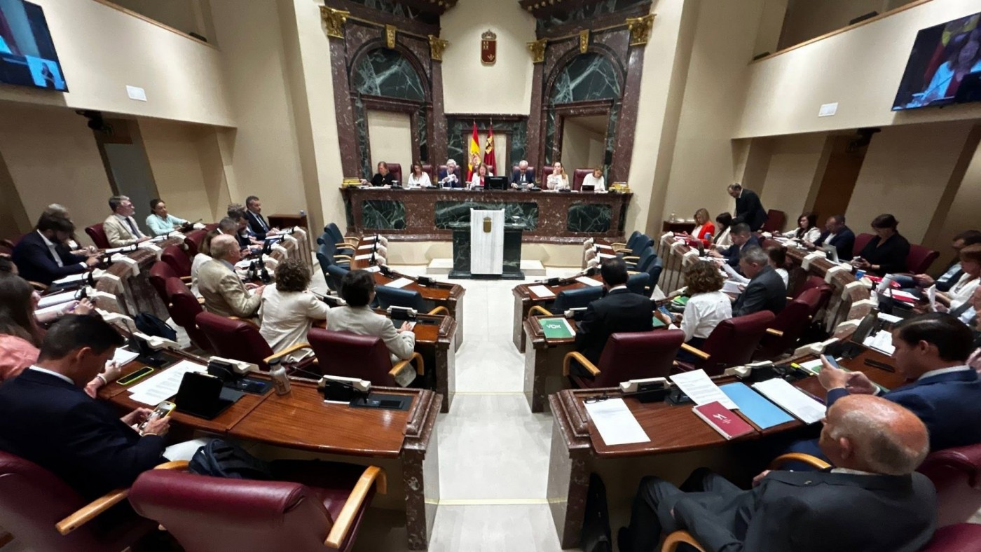PP y VOX rechazan la reforma del PSOE para regular las licencias VTC