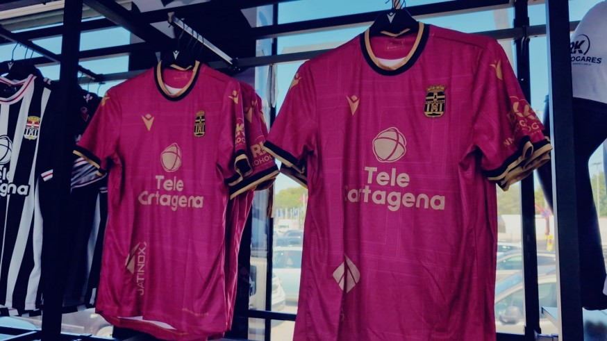 El Efesé estrenará su segunda equipación en Zaragoza