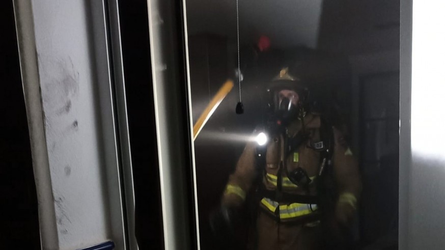 Dos heridos por inhalación de humo en el incendio de su vivienda en Yecla