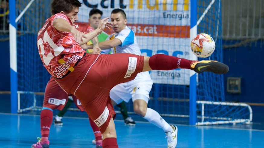 Dario Marinovic en un lance del partido