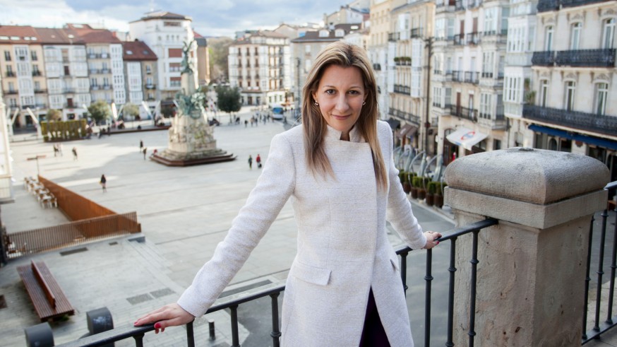Eva García Sáenz de Urturi