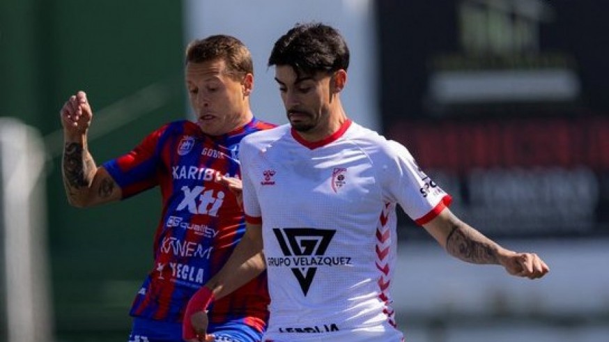 Yeclano da otro pasito para la salvación (1-1)