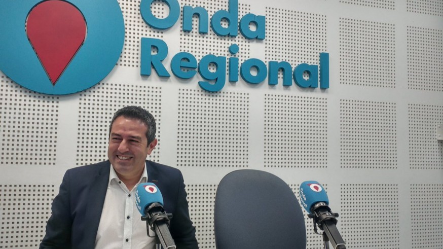 Joaquín Buendía, alcalde de Alcantarilla, durante su entrevista esta mañana en Onda Regional 
