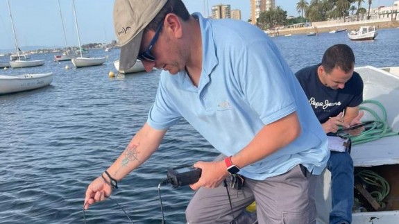 El IMIDA detecta hipoxia en dos de los 28 puntos analizados en el Mar Menor en Santiago de la Ribera