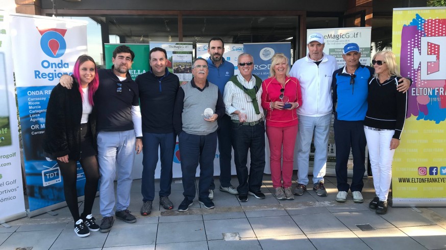 Los ganadores del torneo Los Miércoles Golf en las instalaciones de Rodagolf